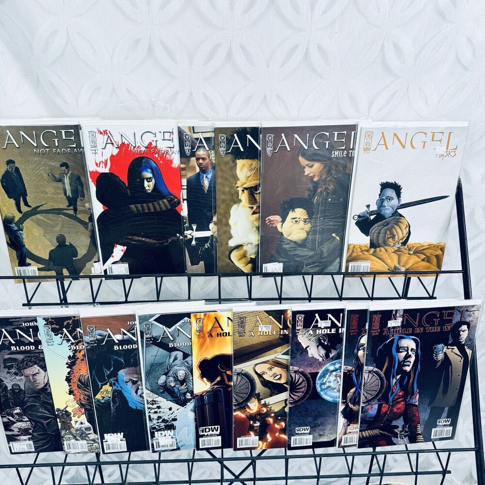 IDW Angel Lot Blood Trenches 1-4, Masks 1, Smile Time 1-3, Hole In The World 1-5